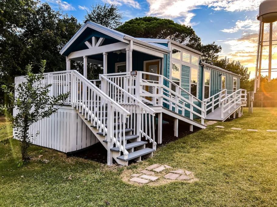 فيلا The Little Getaway-Sleeps 4, Firepit, Pet Friendly Pottsboro المظهر الخارجي الصورة